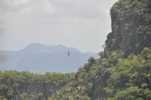 Visão do famoso bondinho que leva à entrada da caverna do Parque Nacional de Ubajara - CE